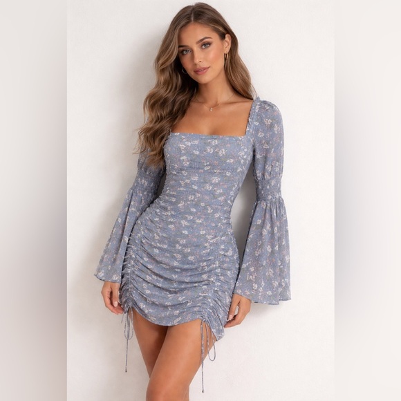 acoa Dresses & Skirts - Elegant Floral Square Neck Mini Dress